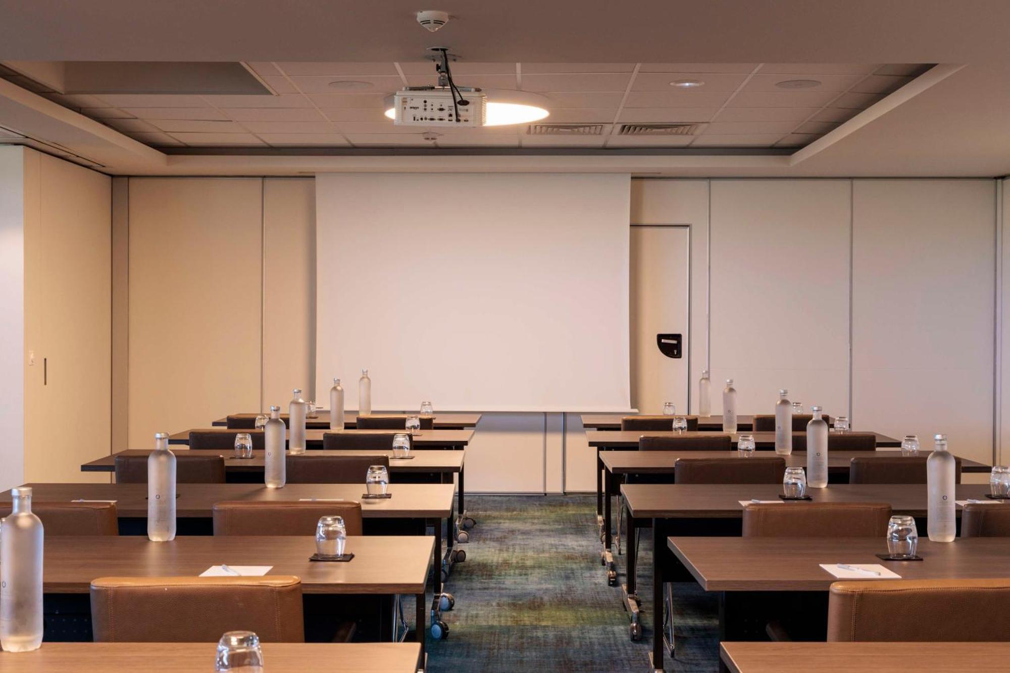 Hilton Garden Inn Marseille Provence Airport Marignane Ngoại thất bức ảnh