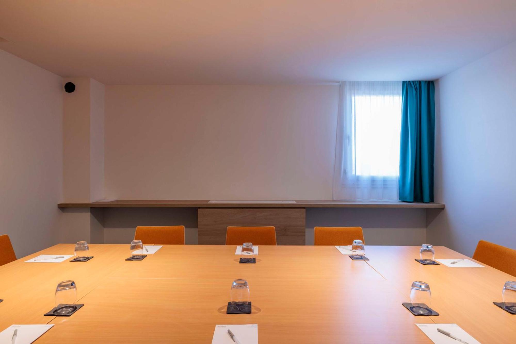Hilton Garden Inn Marseille Provence Airport Marignane Ngoại thất bức ảnh