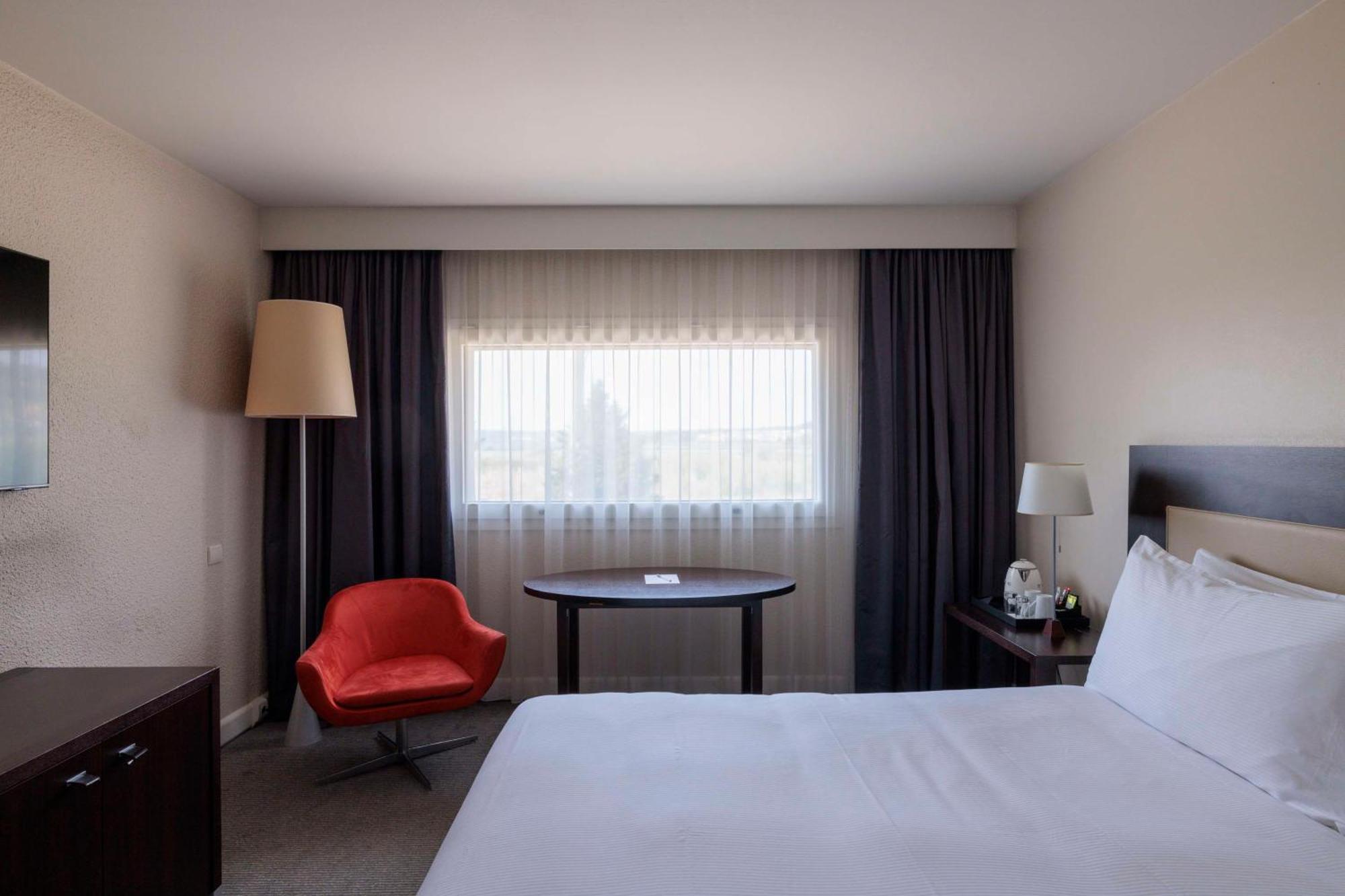 Hilton Garden Inn Marseille Provence Airport Marignane Ngoại thất bức ảnh